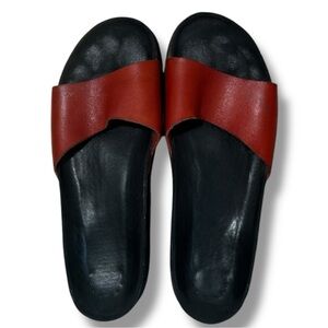 Mephisto Leather Slide Sandals – Classic Comfort with Timeless Style